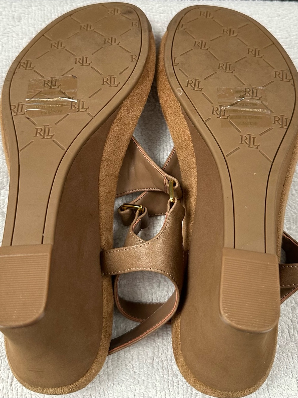 Lauren Ralph Lauren Brown T-Strap Sandals with Gold Accents - Picture 7 of 7